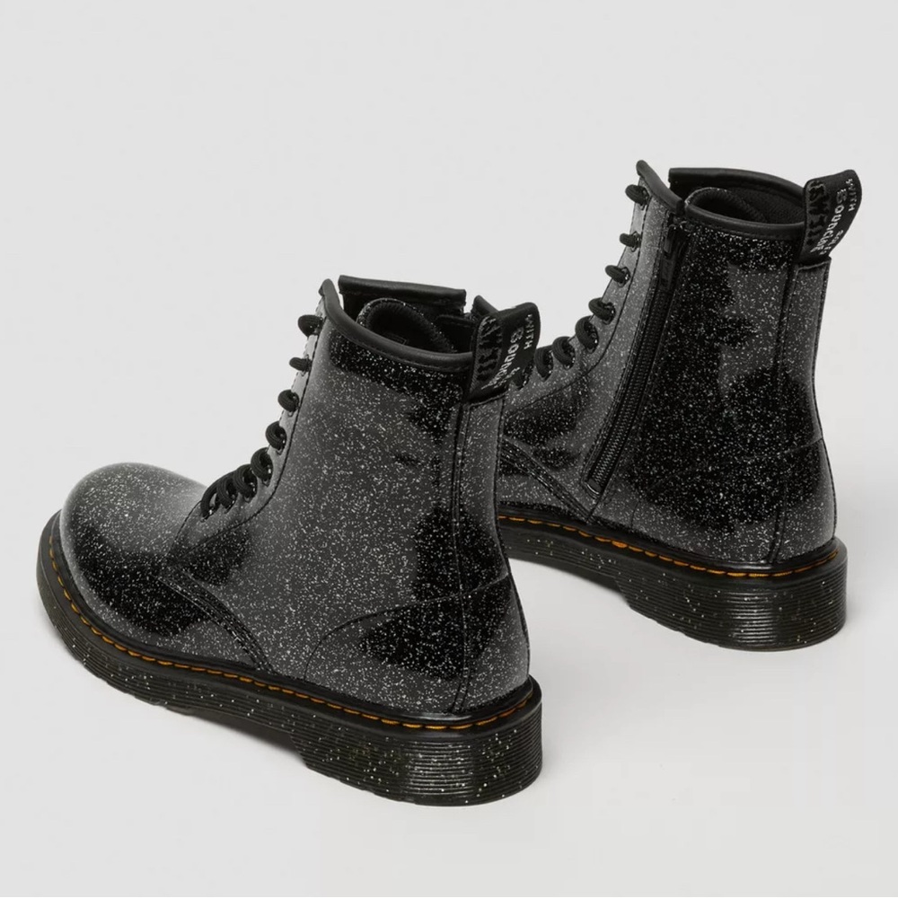 ❤️Dr. Martens NWT Black Combat Boots.  Size 5. - Picture 4 of 15